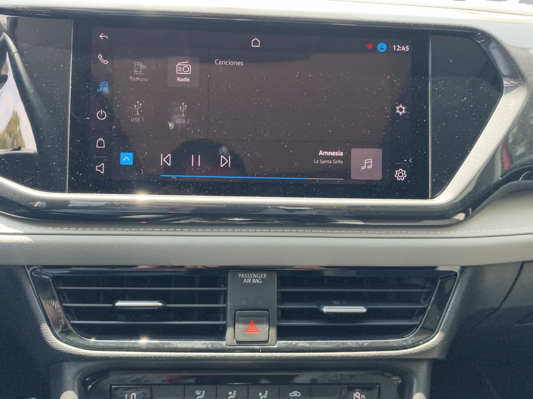 Volkswagen Taos  5 pts. Highline, 150 HP, 1.4T, TA, piel, TP, f. led, RA-18 2023