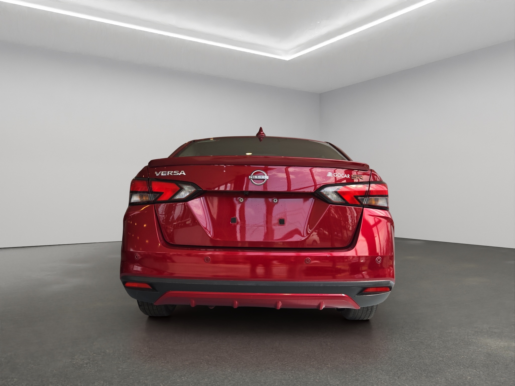 Nissan Versa 4 pts. SR, TA, a/ac. Aut., f. niebla, f. led, spoiler, RA-17 (cambio de línea) 2023