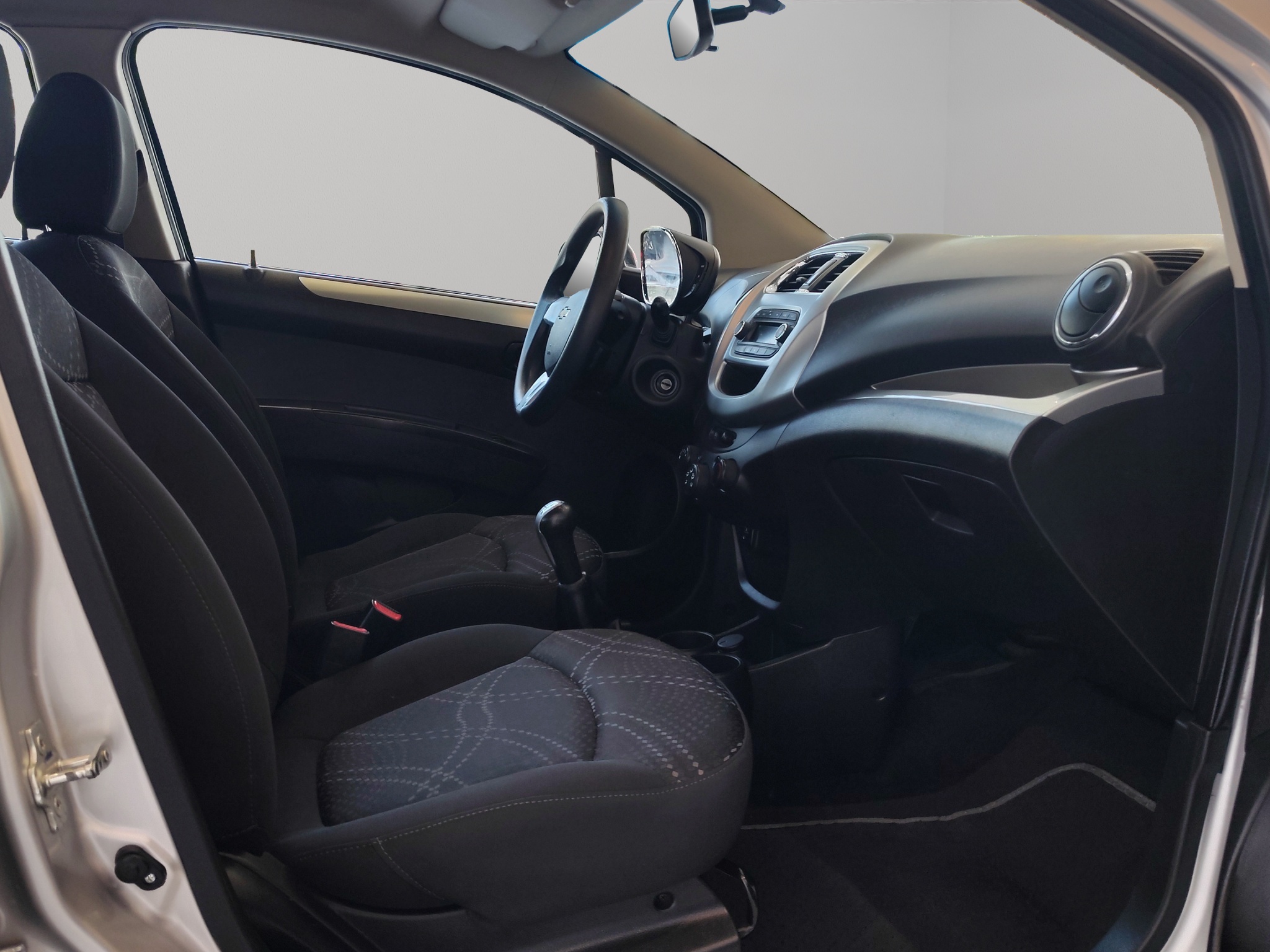 Chevrolet Beat 5 pts. LT, 1.2l, TM5, a/ac., VE del., R-14 2018