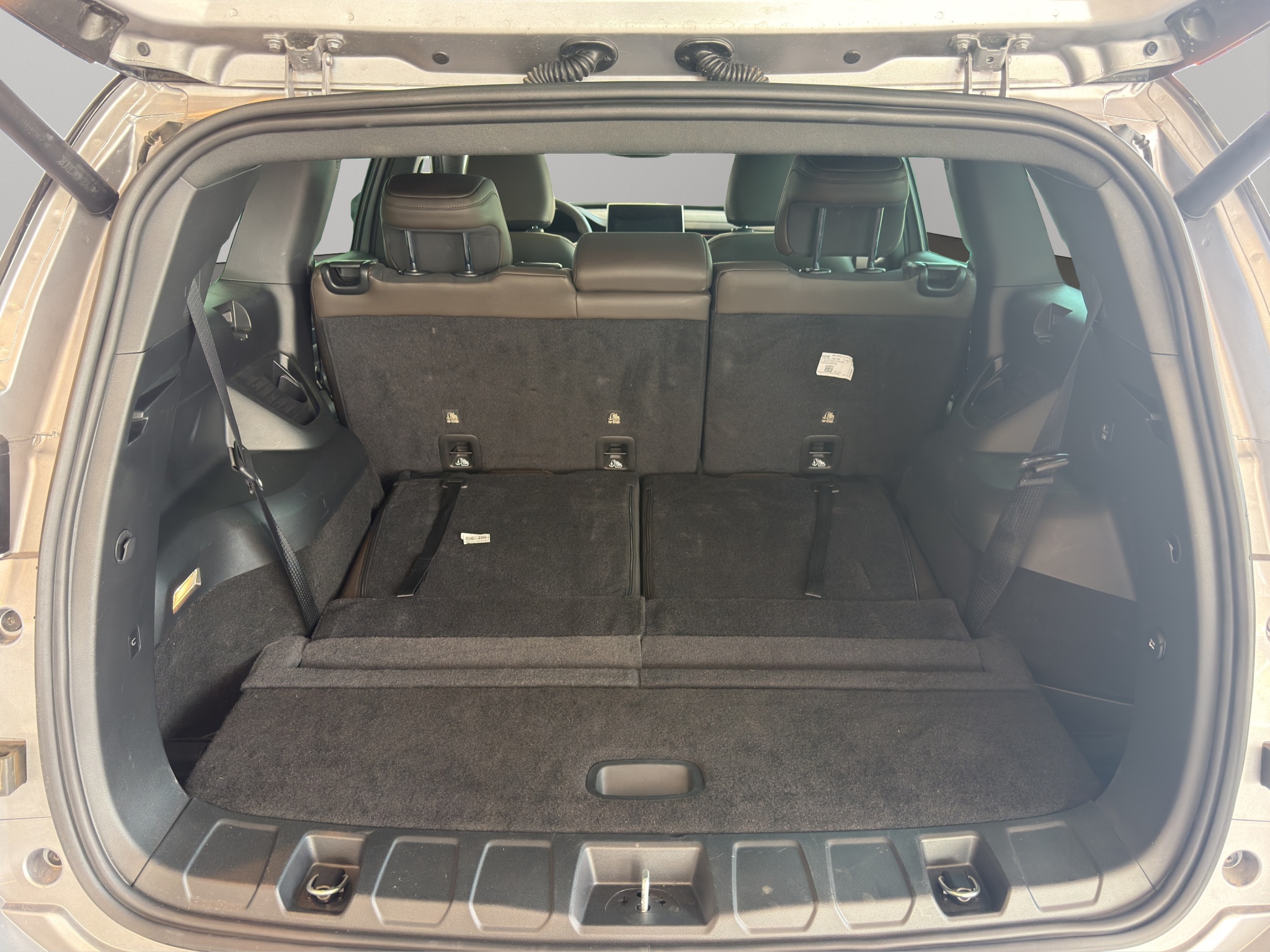 Jeep Commander  5 pts. Overland, 1.3T, TA, a/ac. Aut., QCP, RA-19 2025