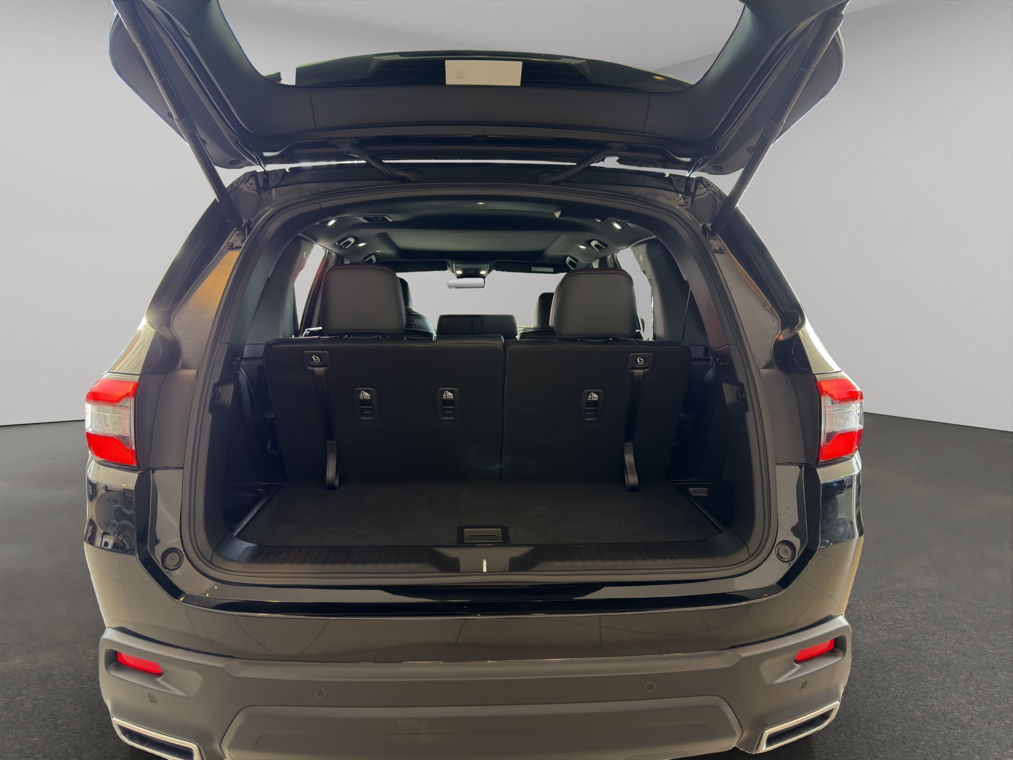 Honda Pilot  5 pts. Black Edition, 3.5l, TA, piel costuras rojas, QCP, RA-20 negro 2025