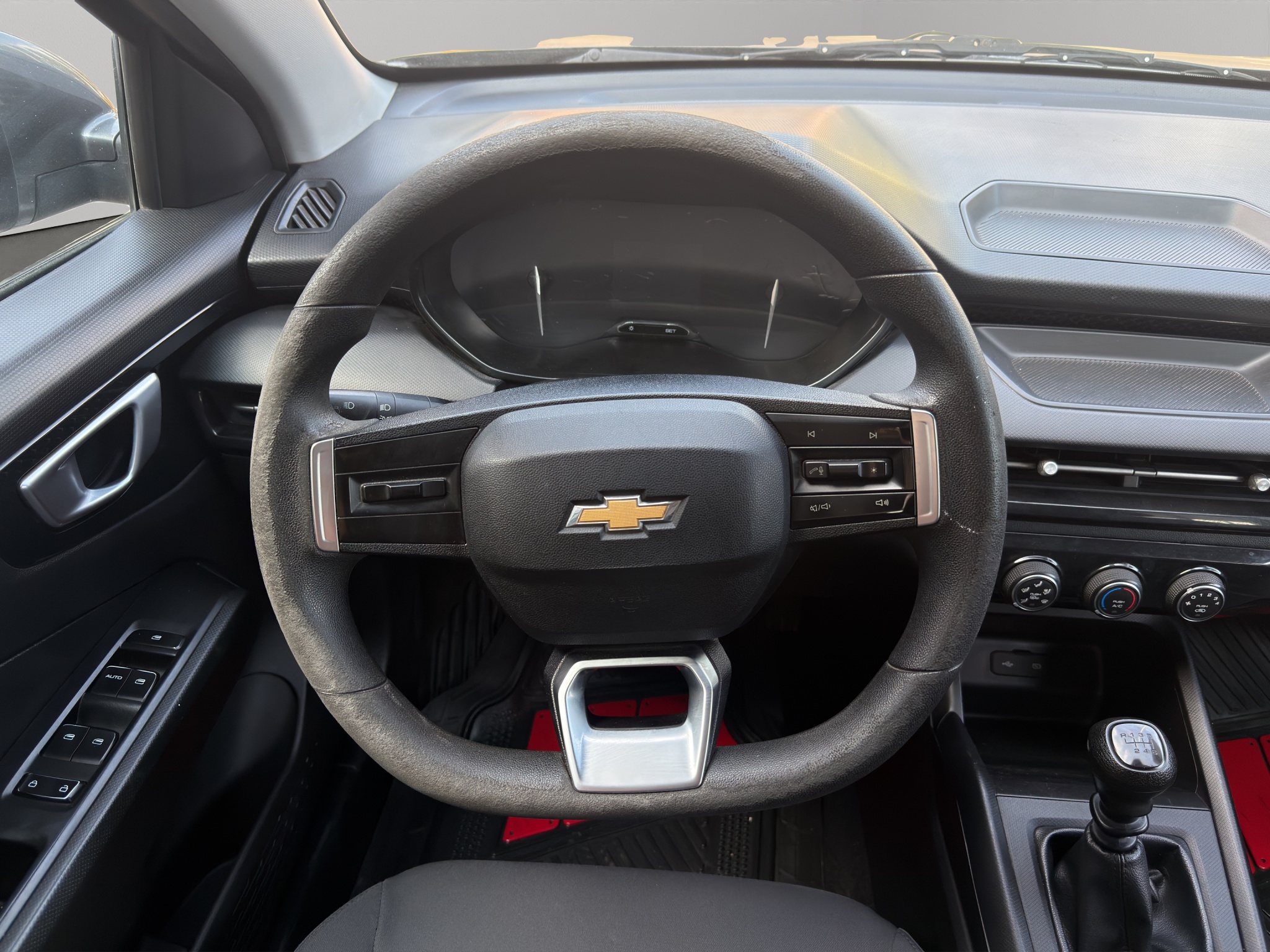 Chevrolet Aveo 5 pts. HB LS, 1.5l, TM6, a/ac., RA-15 (línea nueva) 2024
