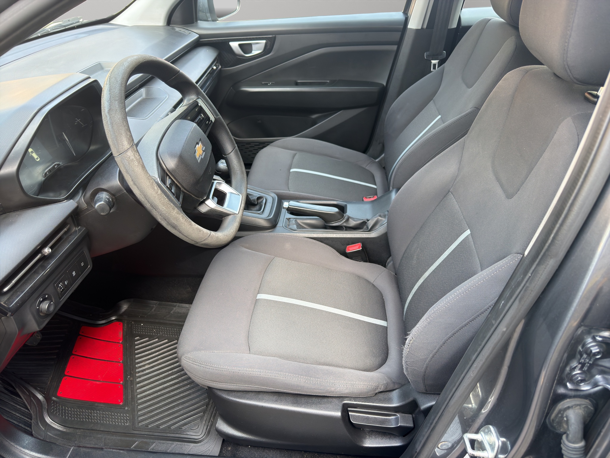 Chevrolet Aveo 5 pts. HB LS, 1.5l, TM6, a/ac., RA-15 (línea nueva) 2024