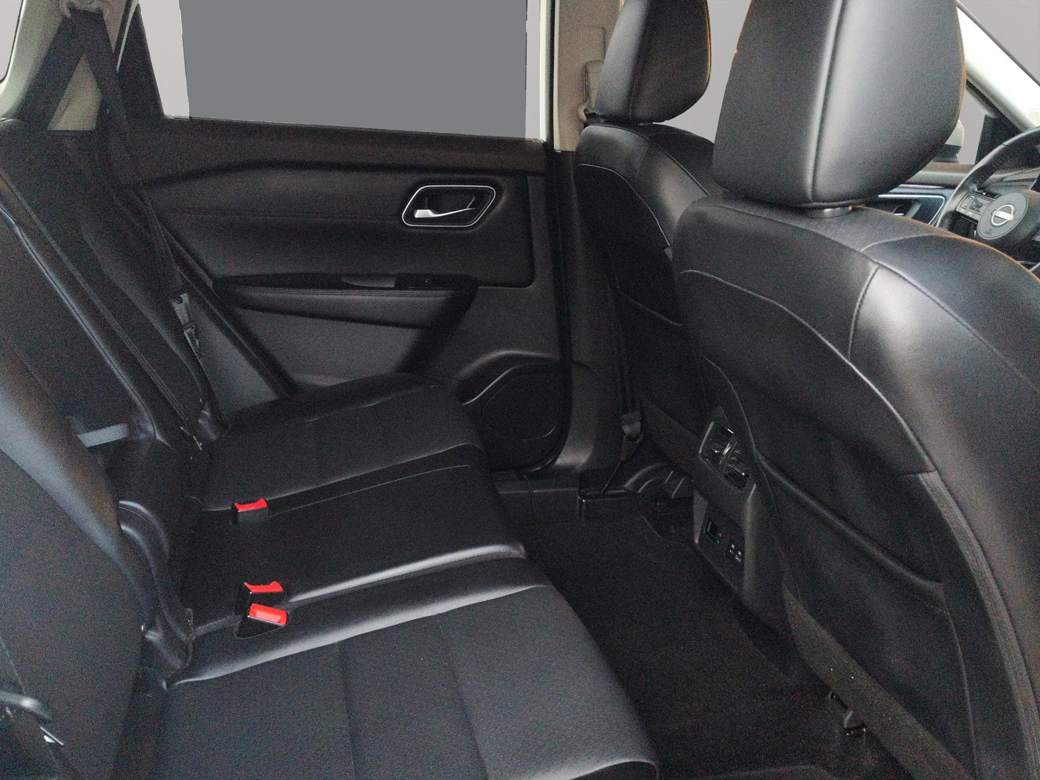 Nissan X-Trail  5 pts. Platinum Plus, TA, piel, QCP, GPS, ADAS, RA-19 2024
