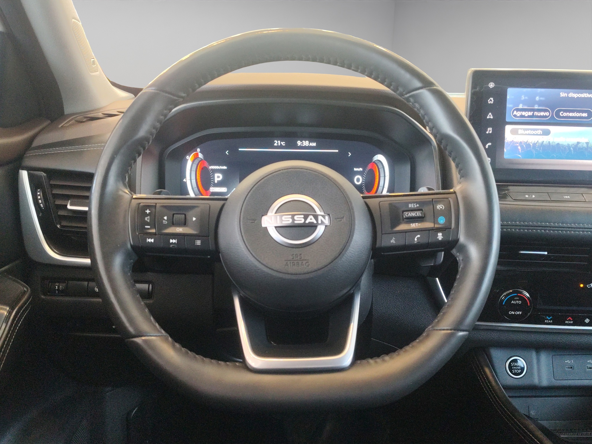 Nissan X-Trail  5 pts. Platinum Plus, TA, piel, QCP, GPS, ADAS, RA-19 2024