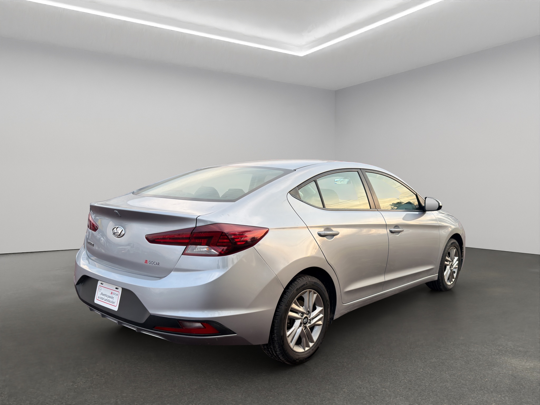 Hyundai Elantra 4 pts. GLS Premium, 2.0l, TA, a/ac., f. led, RA-16 (línea anterior) 2020