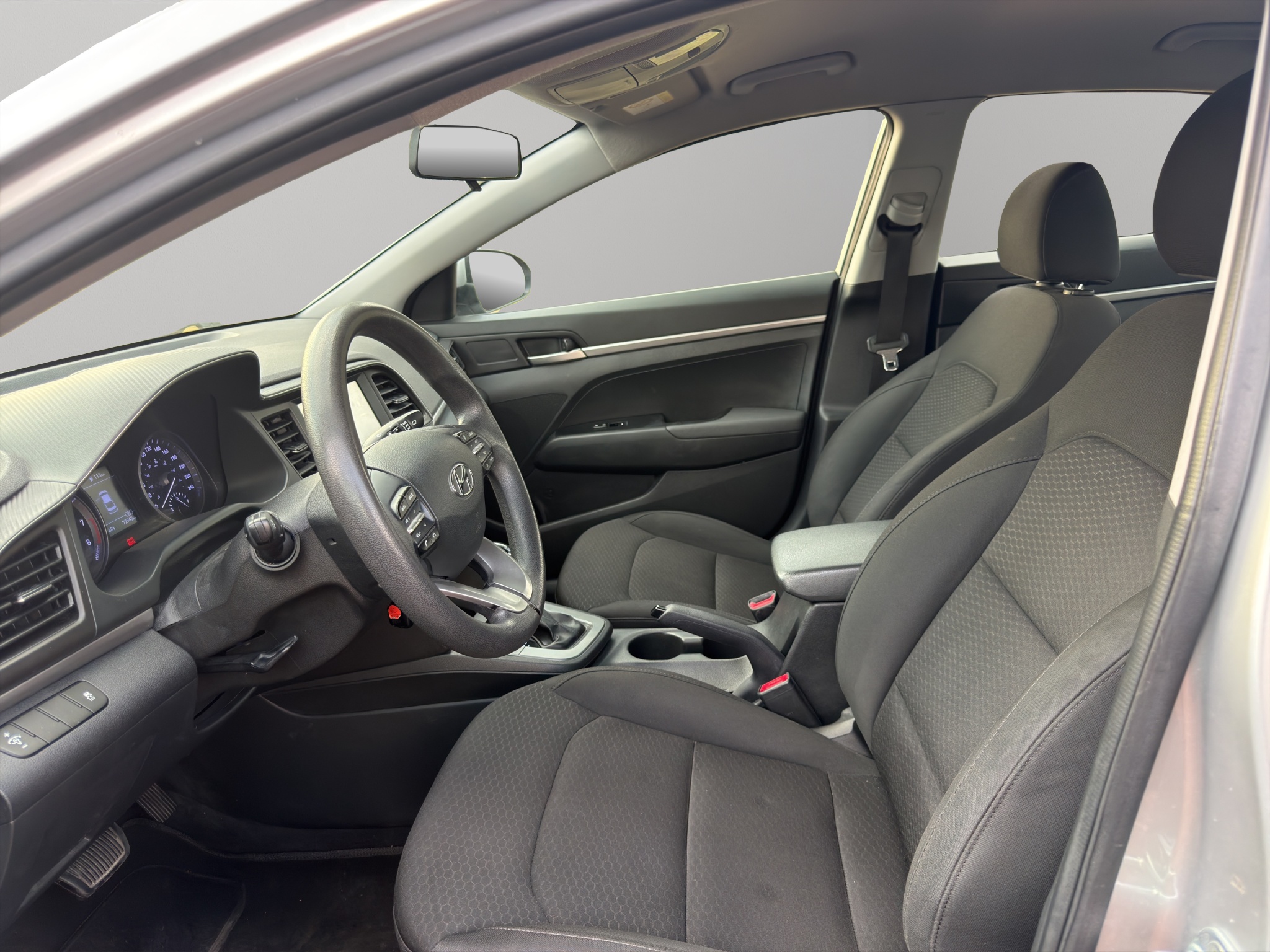 Hyundai Elantra 4 pts. GLS Premium, 2.0l, TA, a/ac., f. led, RA-16 (línea anterior) 2020