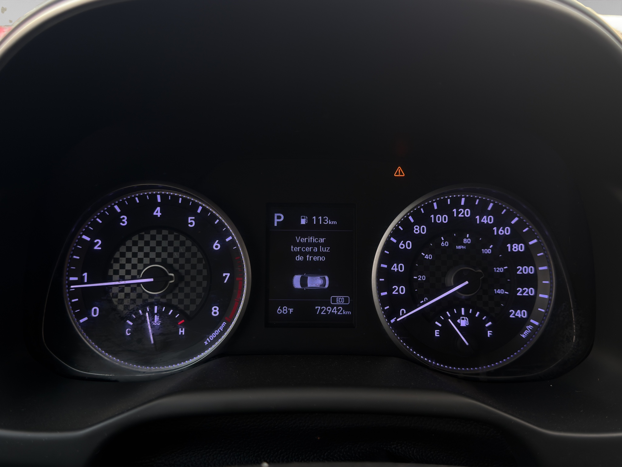 Hyundai Elantra 4 pts. GLS Premium, 2.0l, TA, a/ac., f. led, RA-16 (línea anterior) 2020