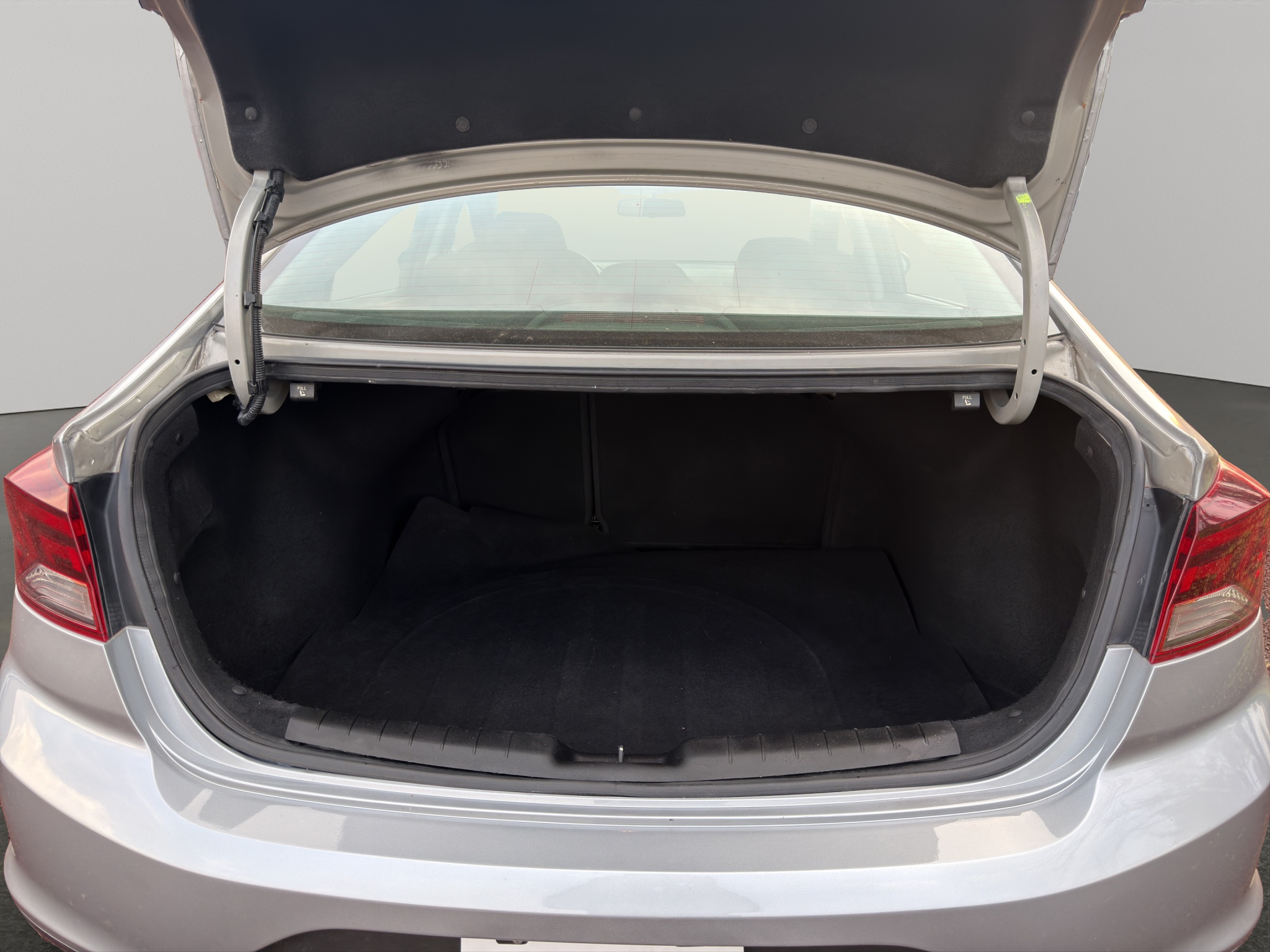 Hyundai Elantra 4 pts. GLS Premium, 2.0l, TA, a/ac., f. led, RA-16 (línea anterior) 2020