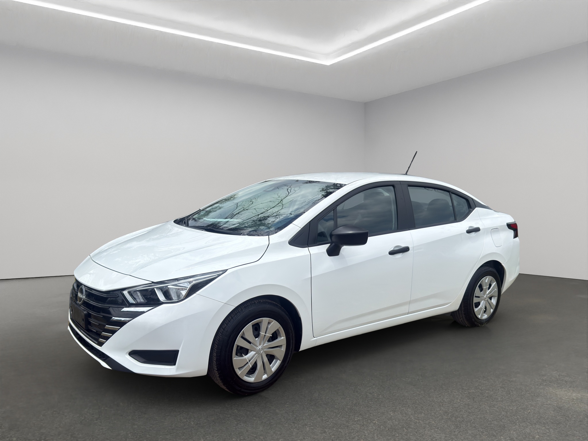 Nissan Versa 4 pts. Sense, TM5, a/ac., R-15 (línea anterior) 2025