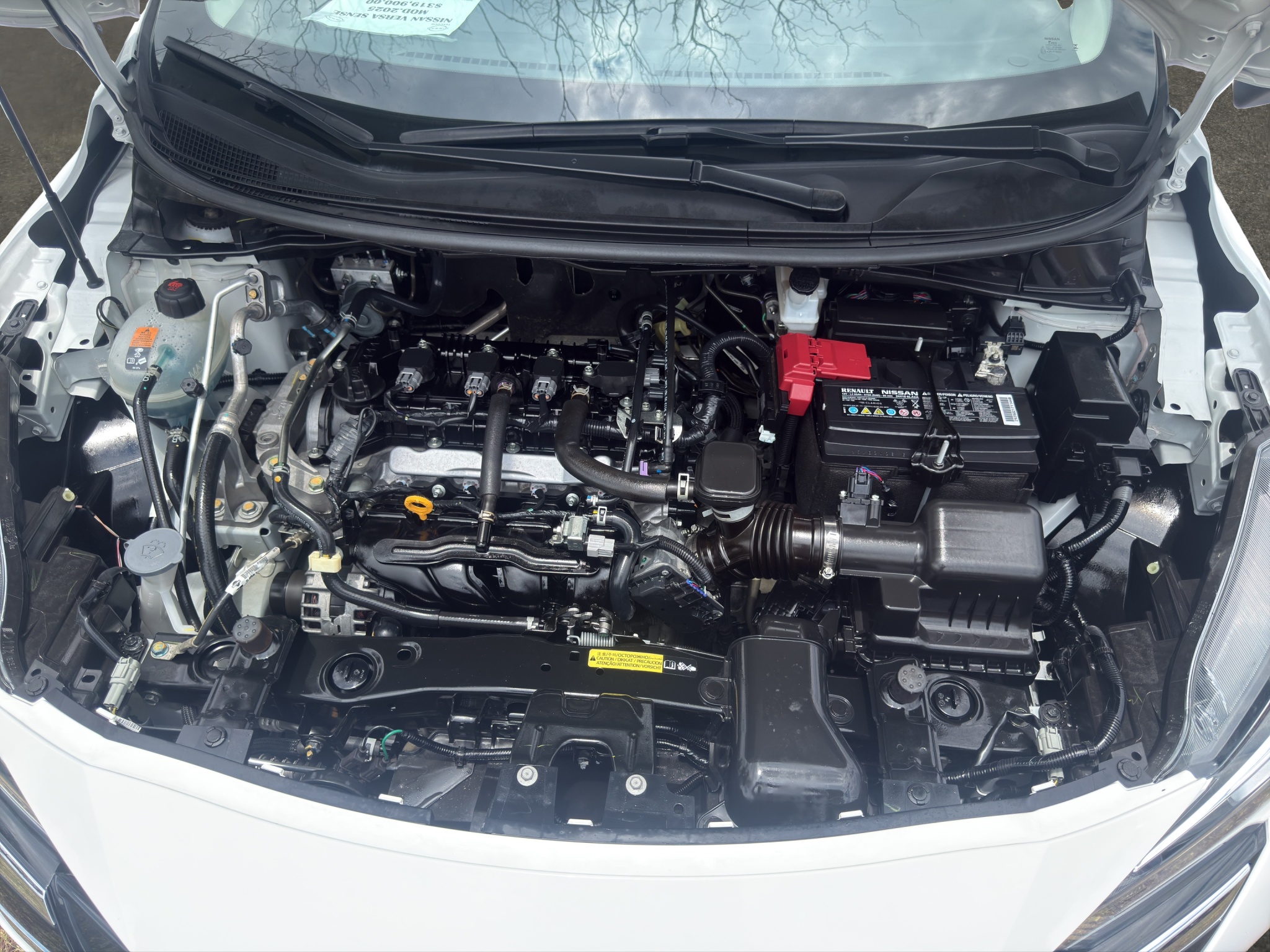 Nissan Versa 4 pts. Sense, TM5, a/ac., R-15 (línea anterior) 2025
