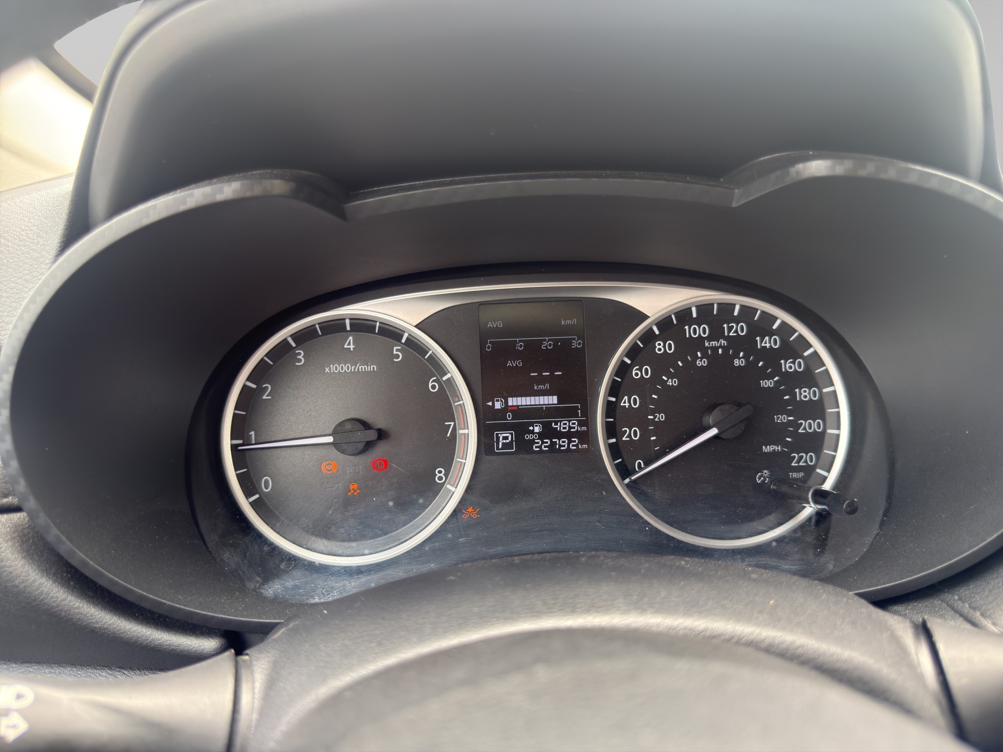 Nissan Versa 4 pts. Sense, TM5, a/ac., R-15 (línea anterior) 2025