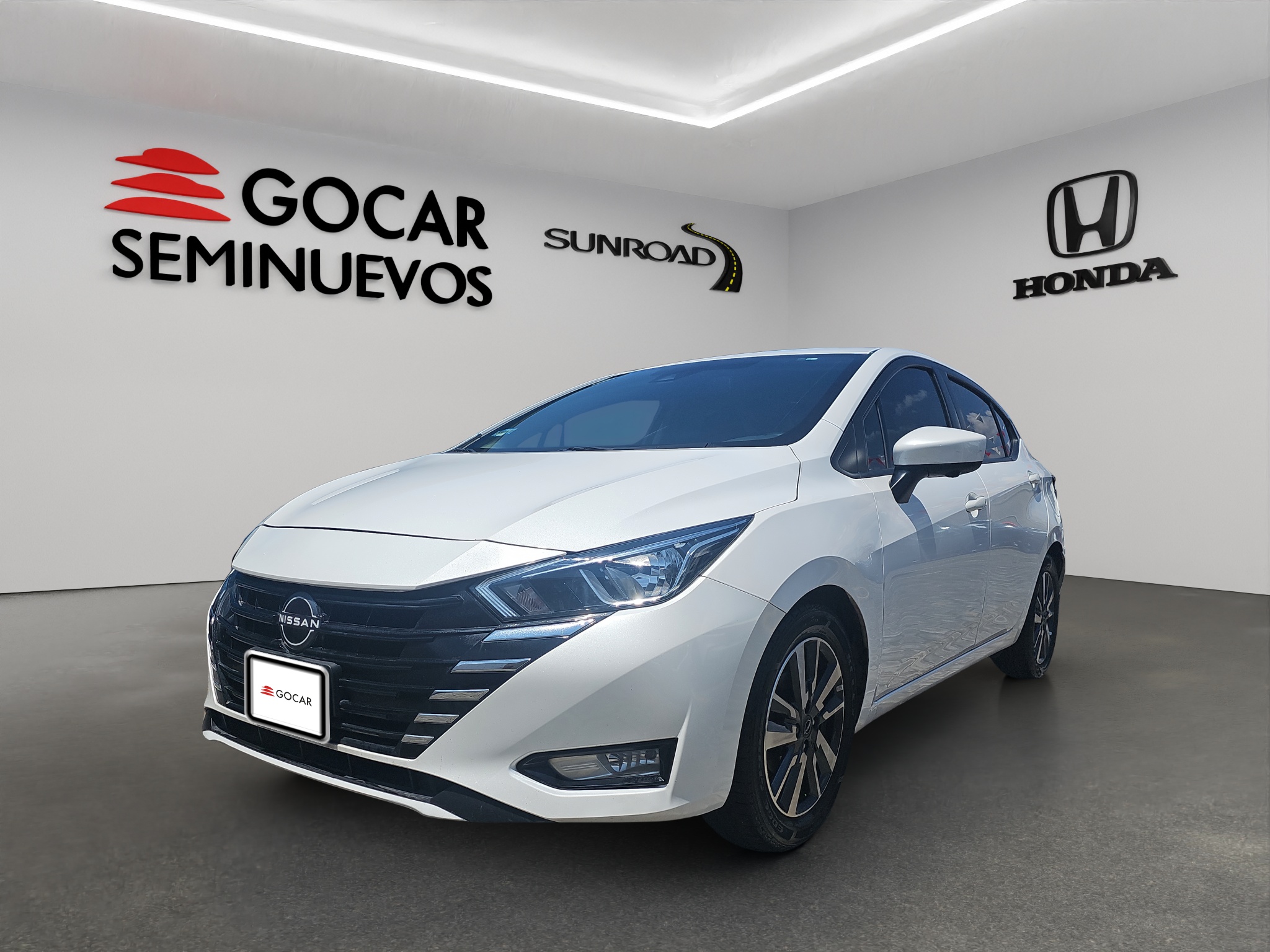 Nissan VERSA 2023
