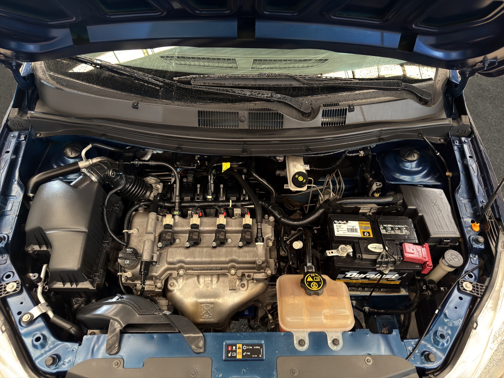 Chevrolet Aveo 4 pts. LS, TM5, a/ac., R-14 (línea anterior) 2023