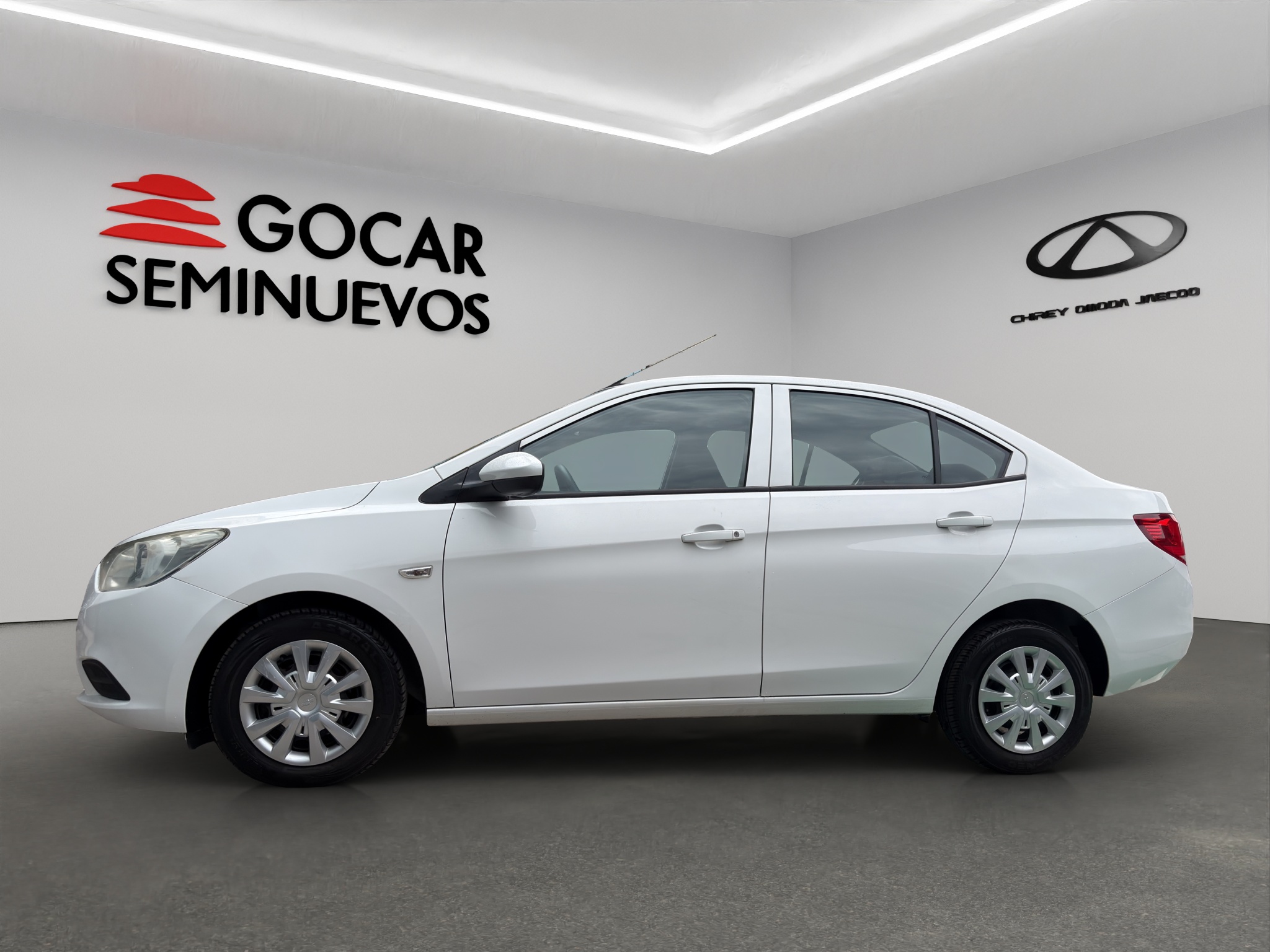 Chevrolet Aveo 4 pts. LS, TM5, a/ac., R-14 (línea anterior) 2023