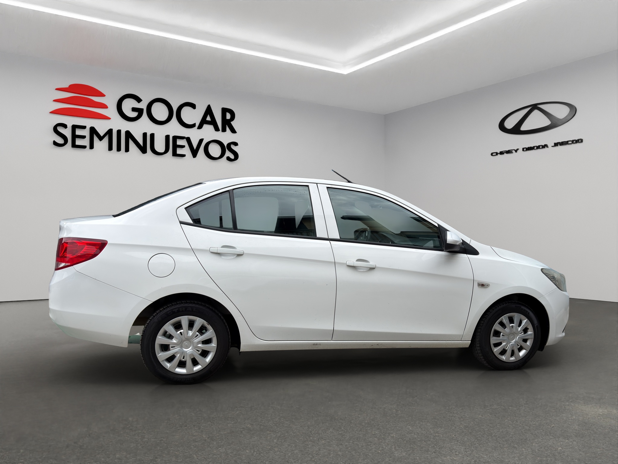 Chevrolet Aveo 4 pts. LS, TM5, a/ac., R-14 (línea anterior) 2023
