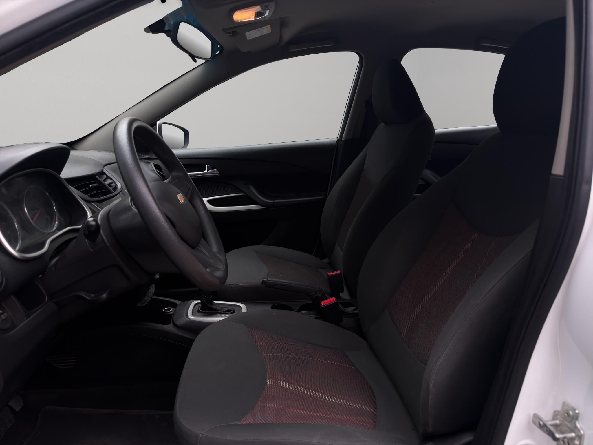 Chevrolet Aveo 4 pts. LS, TM5, a/ac., R-14 (línea anterior) 2023