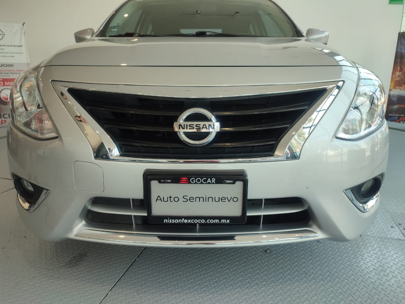 Nissan Versa 4 pts. Advance, TM5, a/ac., VE, f. niebla, RA-15 (cambio de línea) 2015