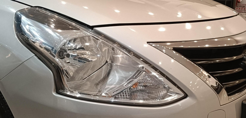 Nissan Versa 4 pts. Drive, TM5, a/ac., ABS 2018