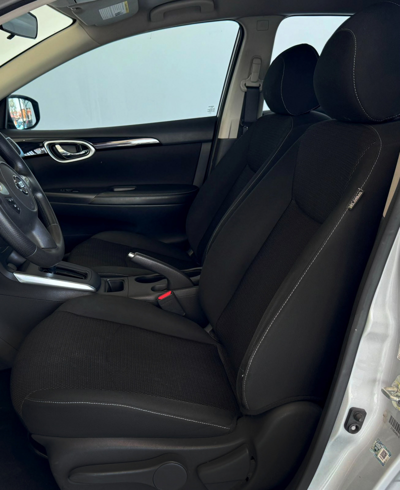Nissan Sentra 4 pts. Advance, TM6, a/ac., f. niebla, RA-16 (línea anterior) 2019