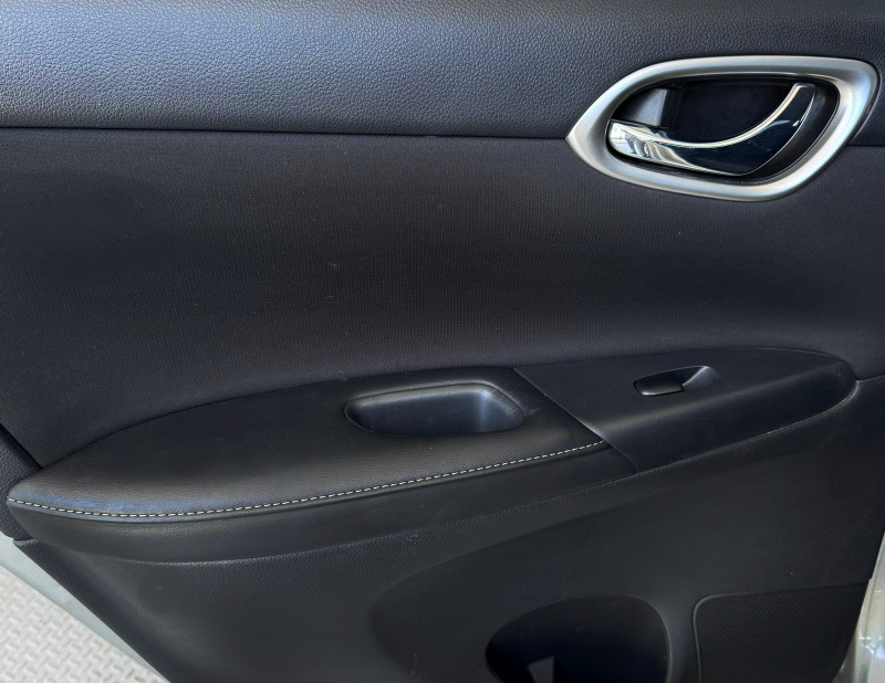 Nissan Sentra 4 pts. Advance, TM6, a/ac., f. niebla, RA-16 (línea anterior) 2019