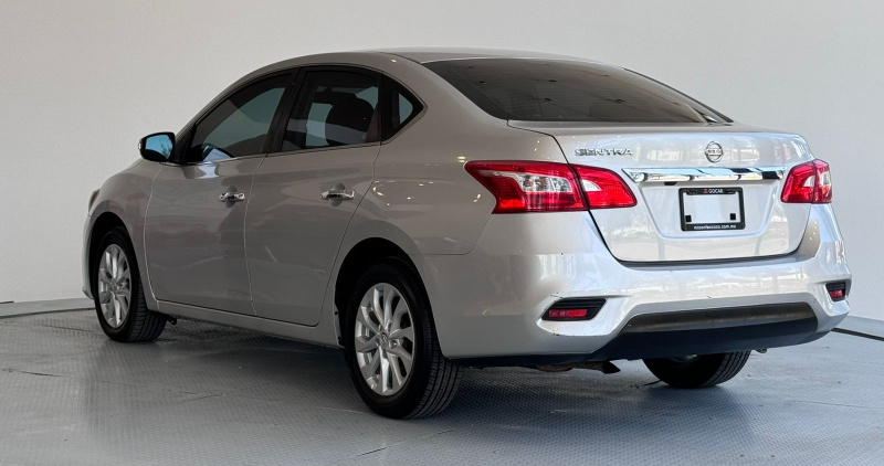 Nissan Sentra 4 pts. Advance, TM6, a/ac., f. niebla, RA-16 (línea anterior) 2019