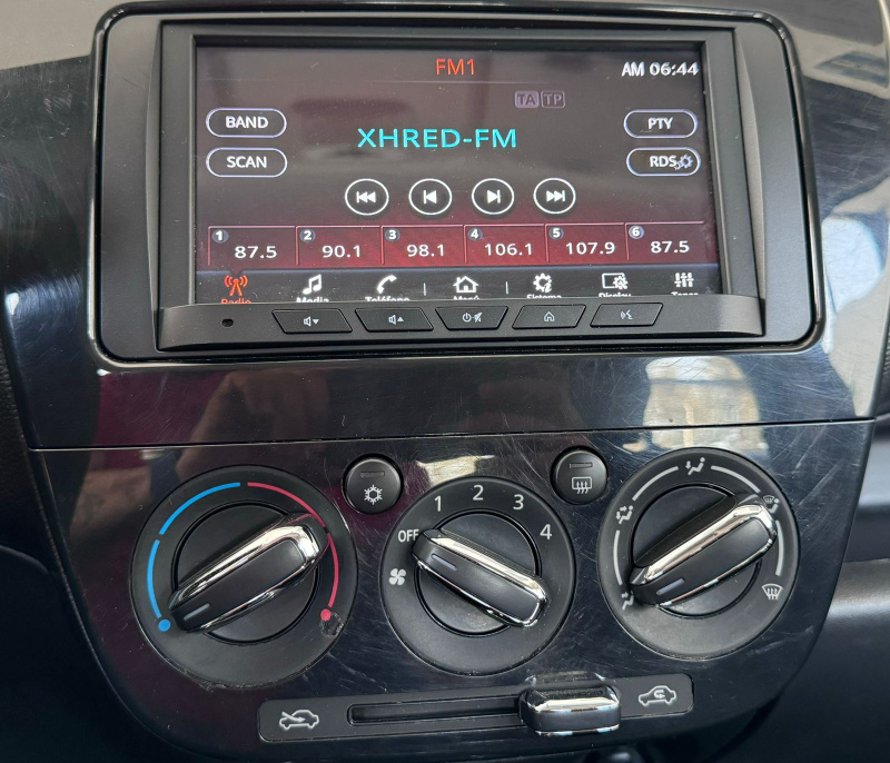 Dodge Attitude 4 pts. SXT, 1.2l, TM5, a/ac., VE, f. niebla, RA-15 2019