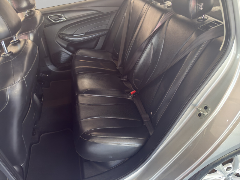 MG MG5 4 pts. Excite, 1.5l, TM5, VE, piel, RA-16 2023