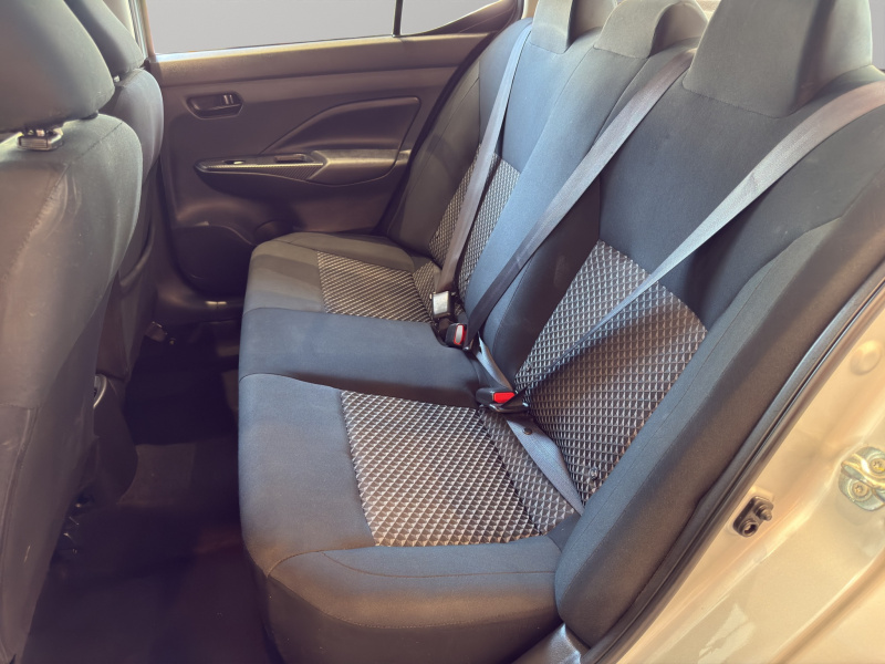 Nissan Versa SENSE CVT 2024