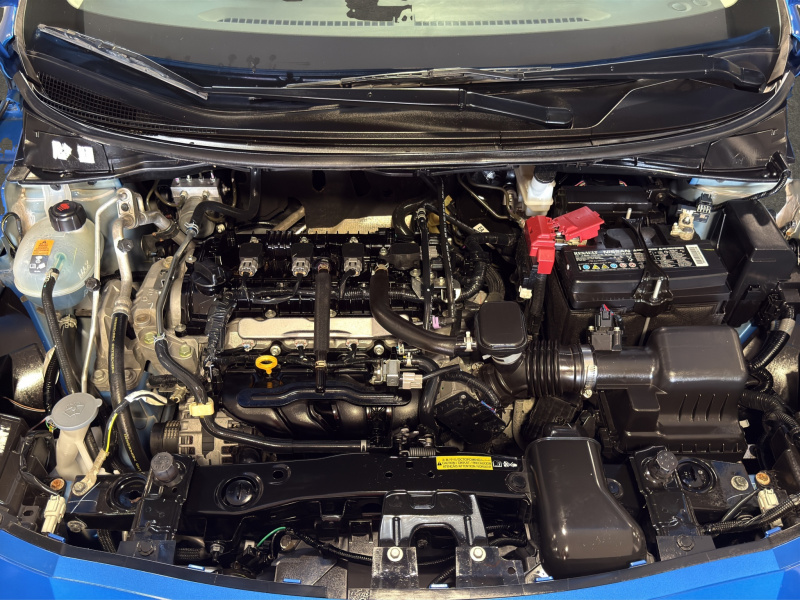 Nissan Versa SENSE CVT 2024