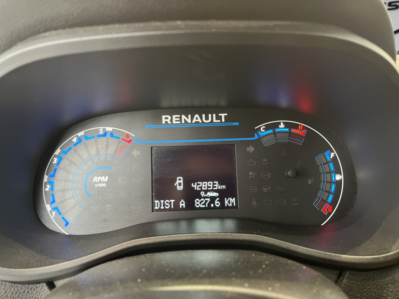 Renault Kwid 5 pts. HB Iconic, TM5, a/ac., pantalla touch 8 2024