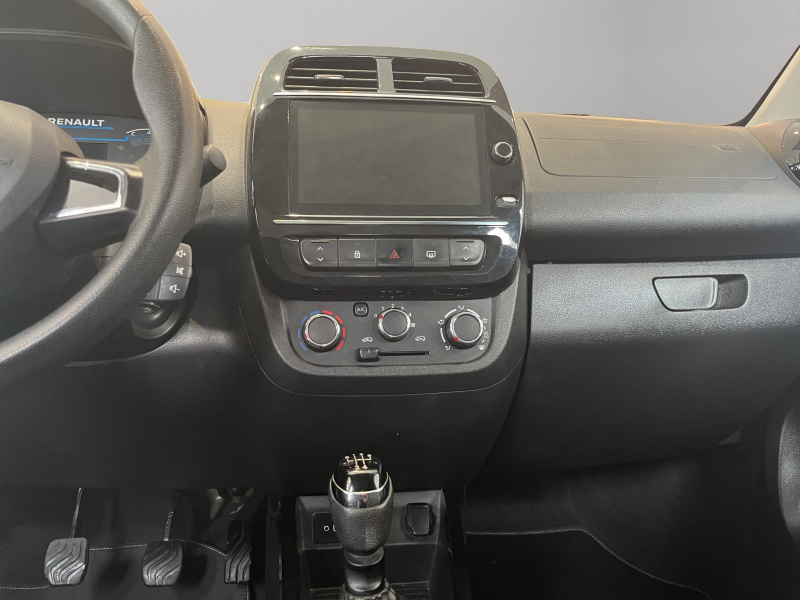 Renault Kwid 5 pts. HB Iconic, TM5, a/ac., pantalla touch 8 2024