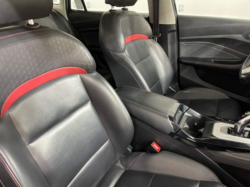 MG GT 4 pts. Excite, 1.5T, TA, piel, RA-17 2022