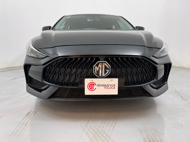 MG GT 4 pts. Excite, 1.5T, TA, piel, RA-17 2022