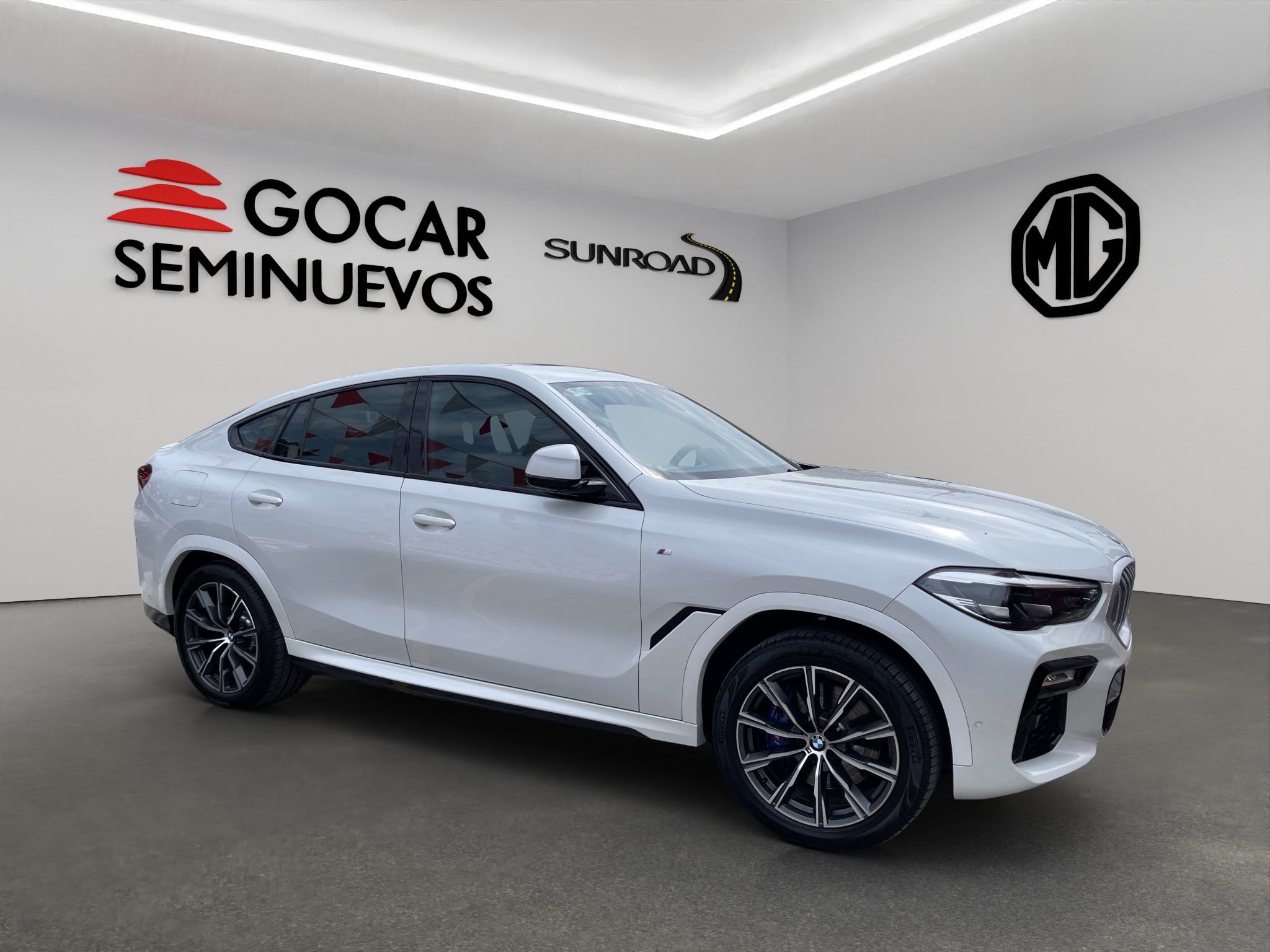 BMW X6  2021