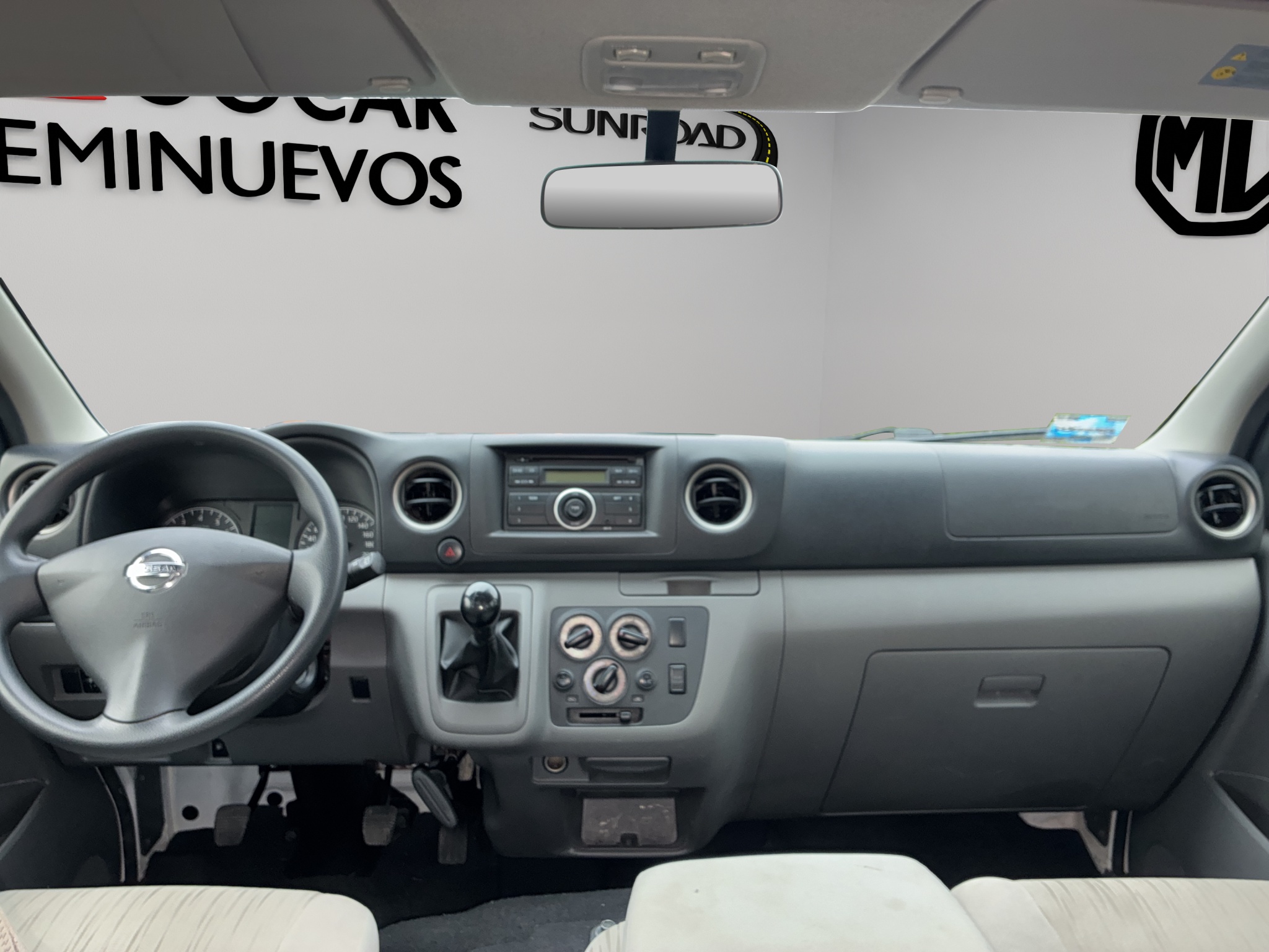 Nissan Comerciales Urvan Panel 4 pts. Amplia, TM5, a/ac. 2020
