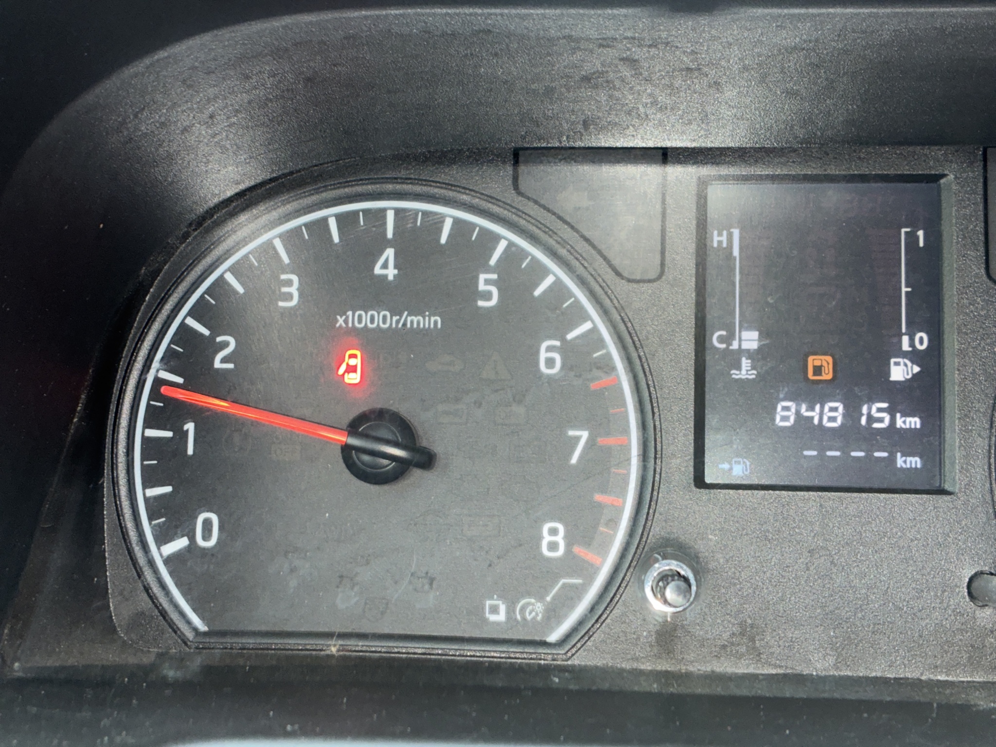 Nissan Comerciales Urvan Panel 4 pts. Amplia, TM5, a/ac. 2020