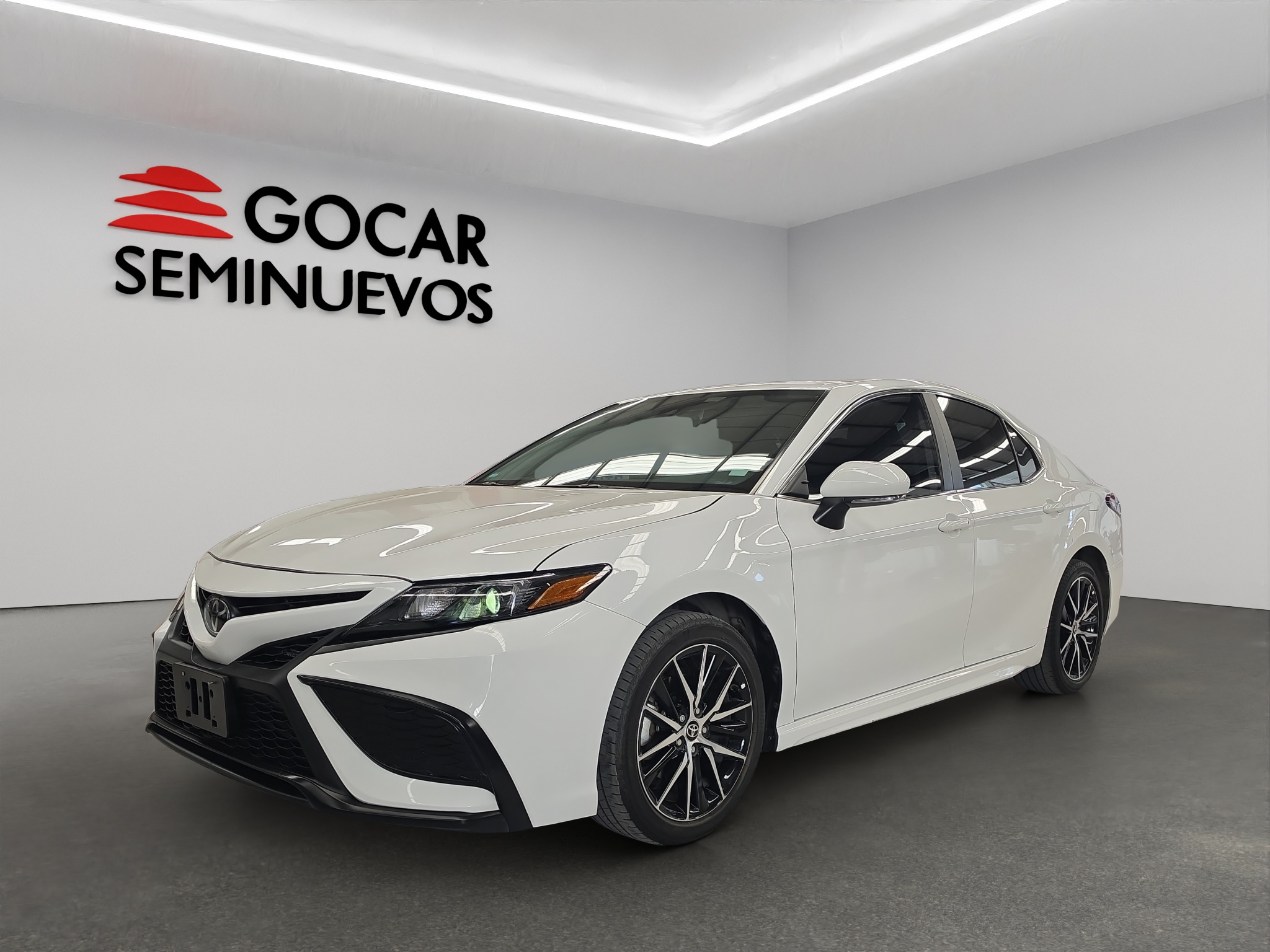 TOYOTA CAMRY 2024