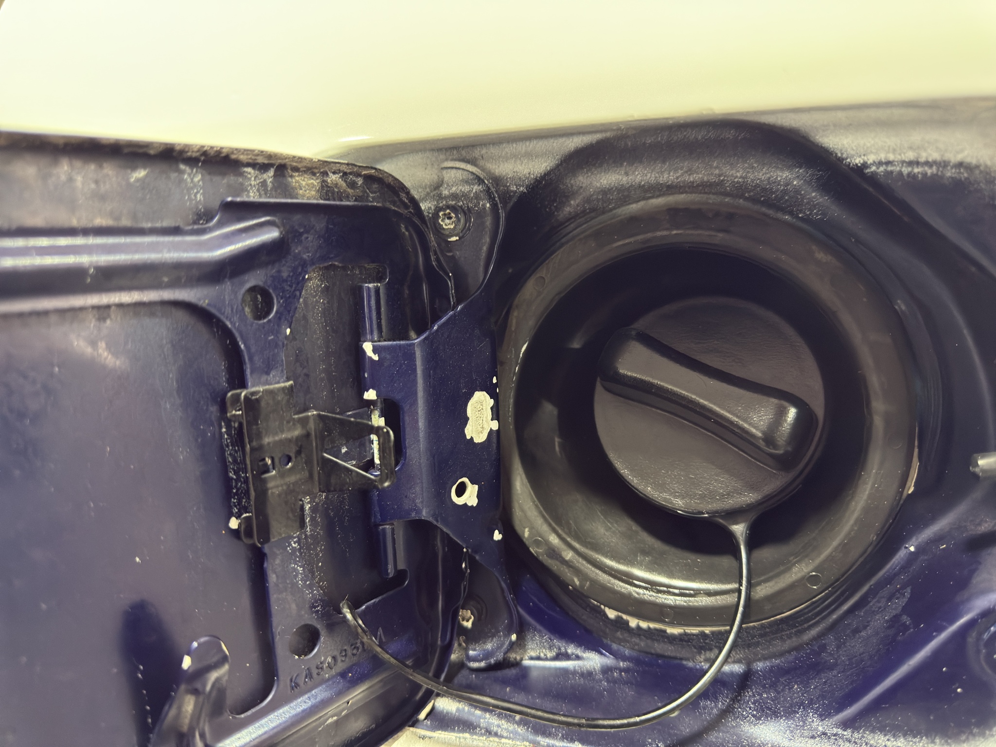 Nissan Versa Lateral derecho 26