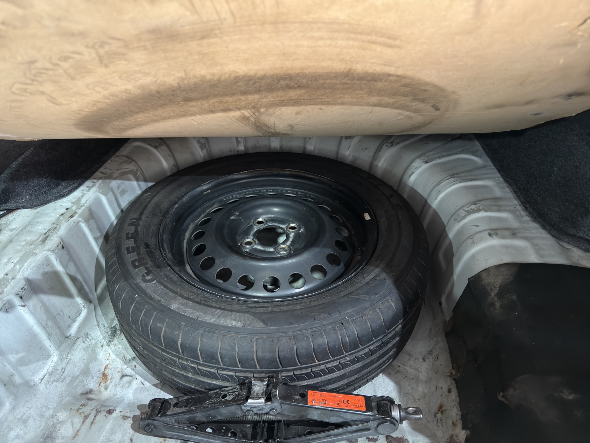 Nissan Versa Arriba 10