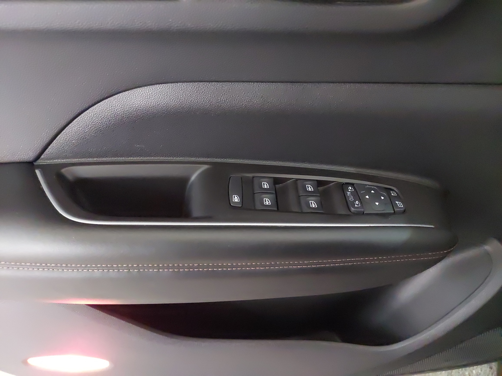 Renault Koleos VUD Lateral izquierdo 29