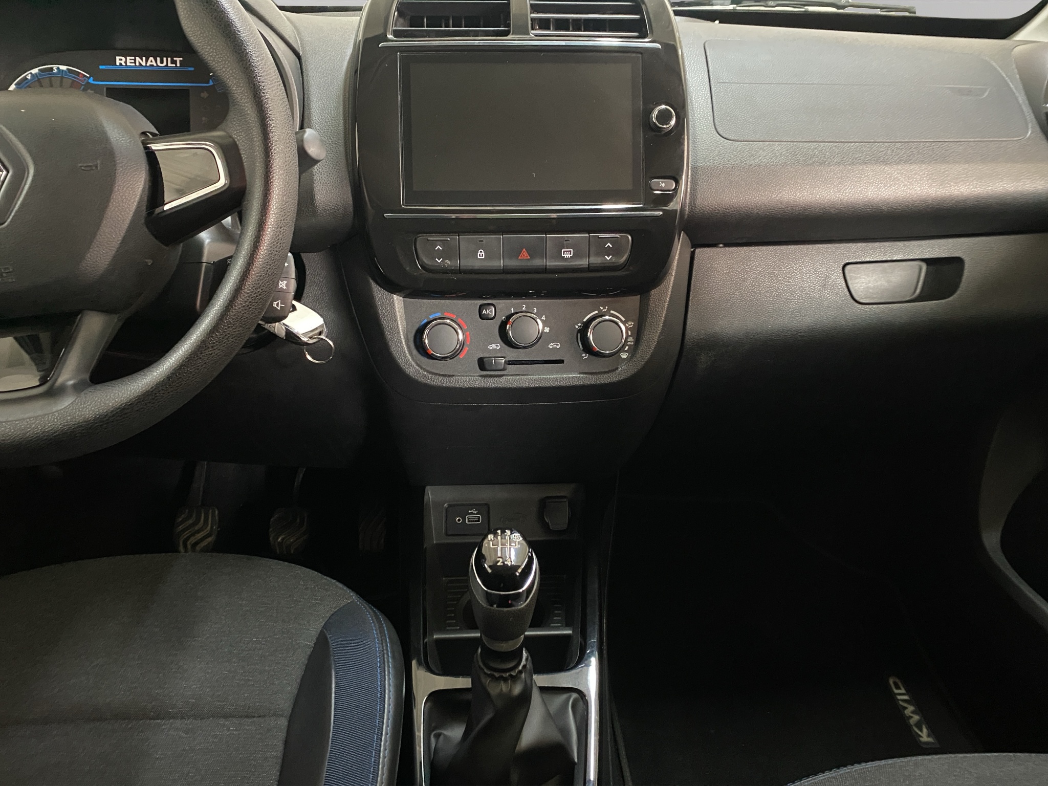 Renault Kwid Atrás 14