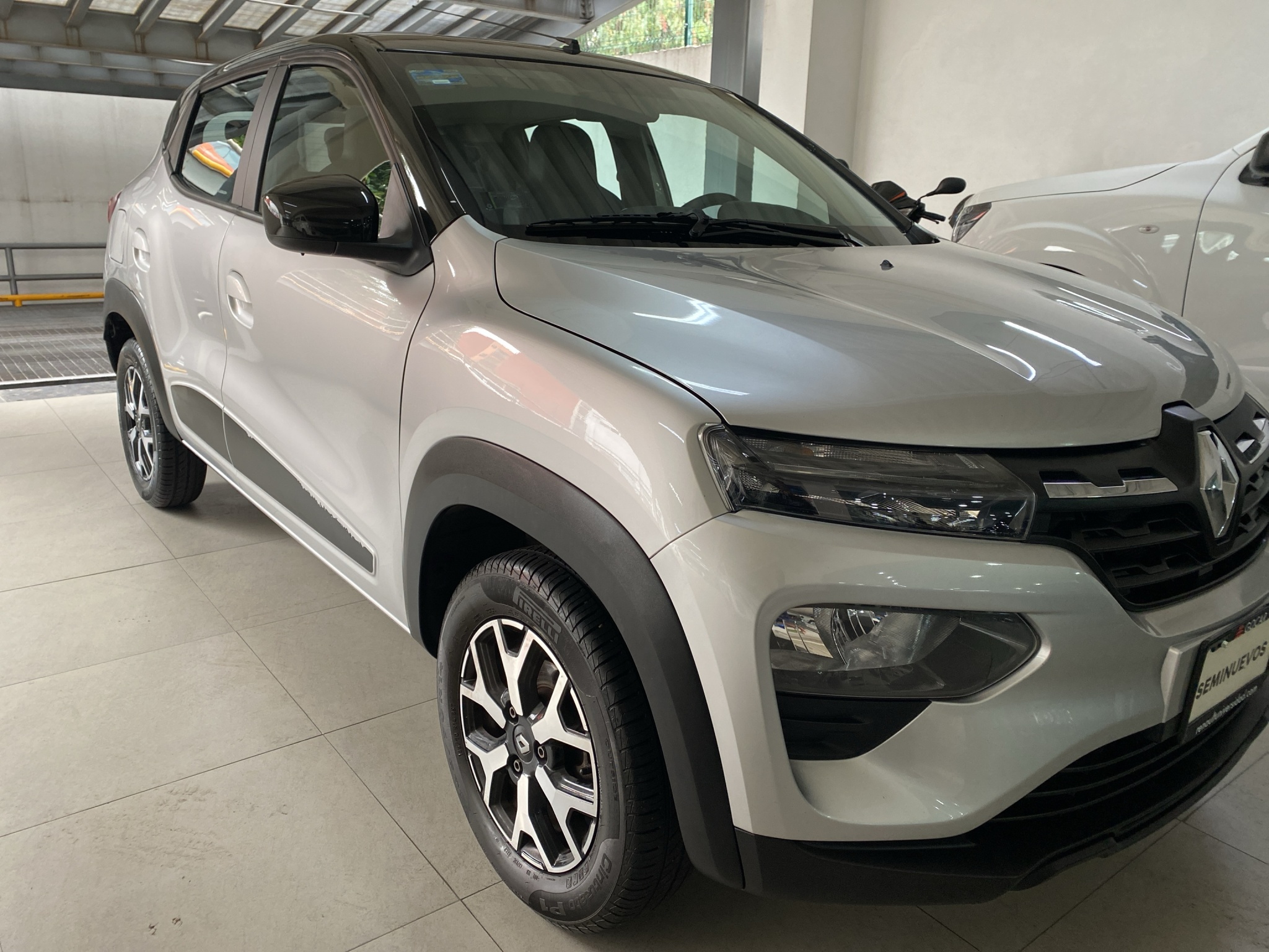 Renault Kwid Llantas 24