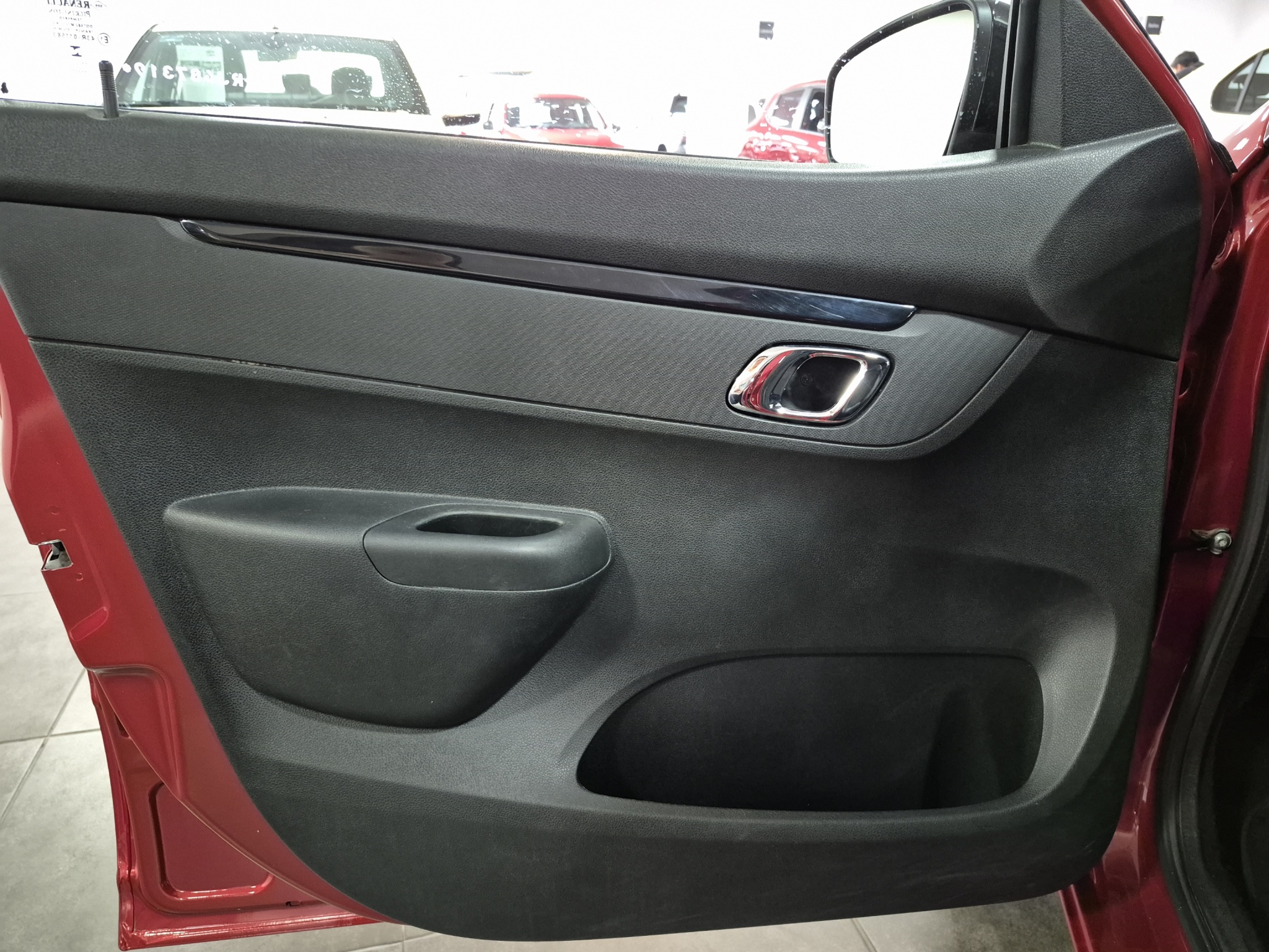 Renault Kwid Lateral izquierdo 29