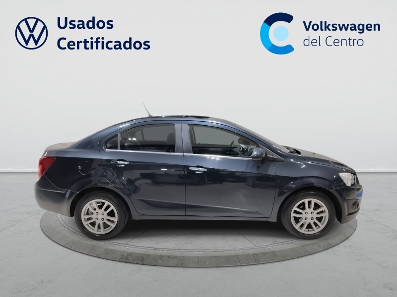 CHEVROLET SONIC Atrás 3