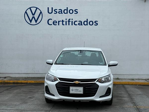 CHEVROLET ONIX Interior 8
