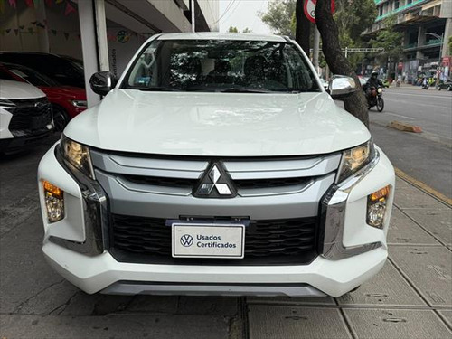 MITSUBISHI L200 Arriba 2