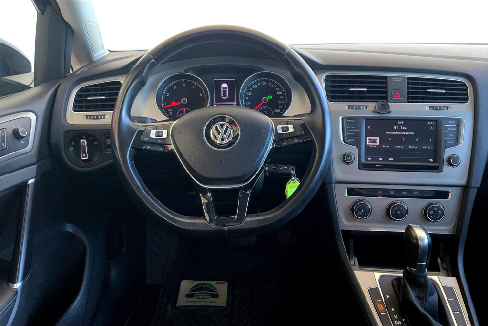 Volkswagen Golf Atrás 8