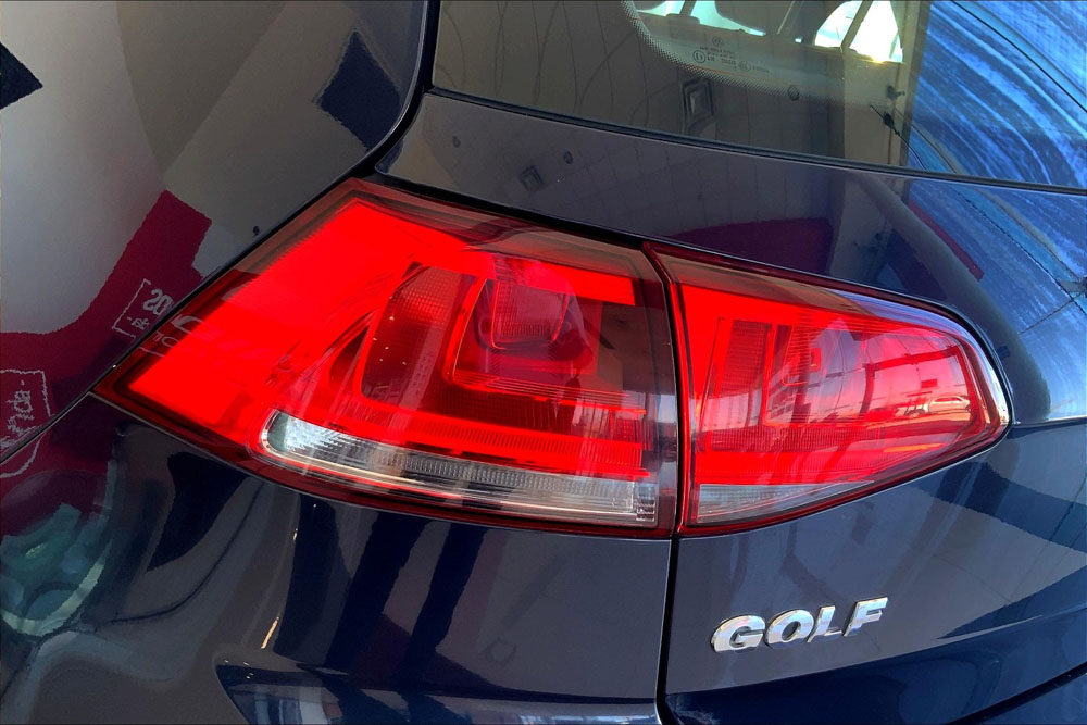 Volkswagen Golf Frente 24