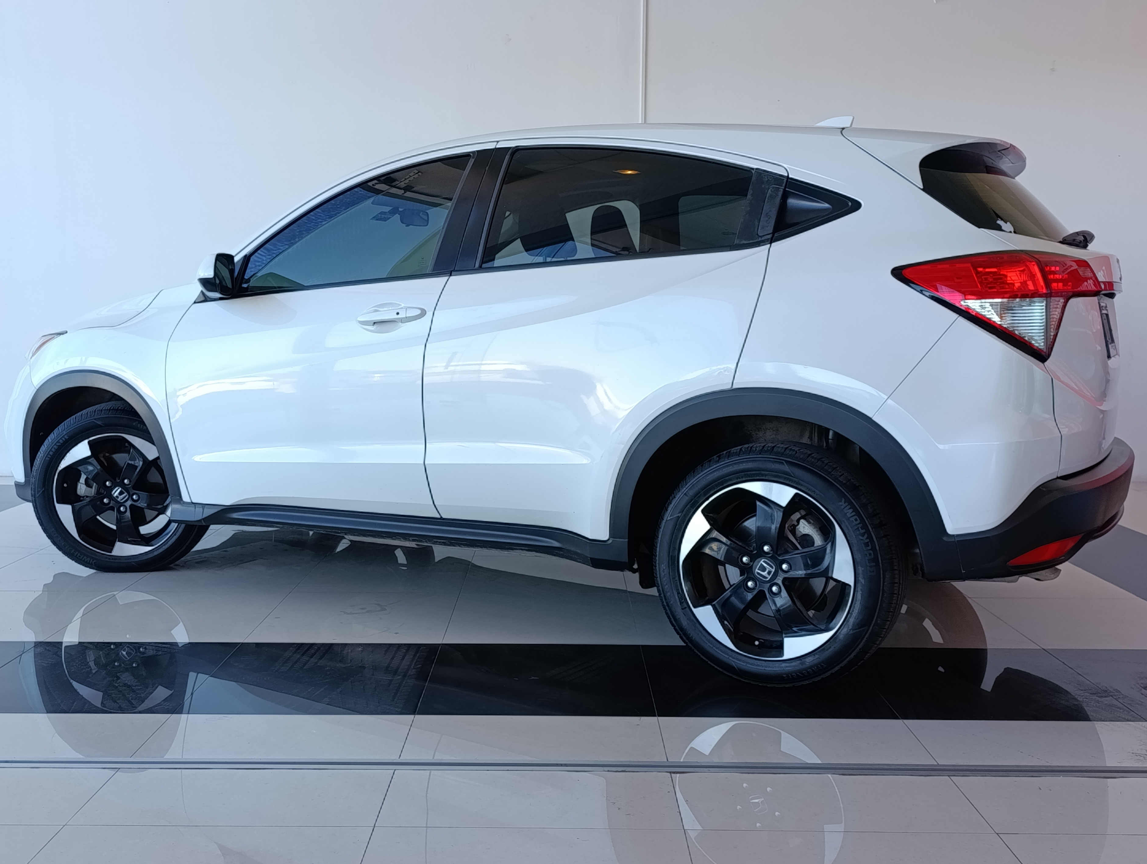 Honda HR-V Lateral izquierdo 20